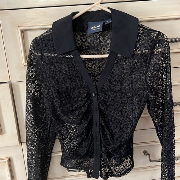 Anthropologie Maeve button down.  Worn once.  Beautiful shirt - Picture 2 of 4